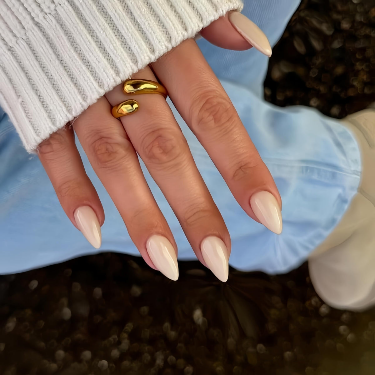 KQueenest Pastel Light Pink Press on Nails Short Oval, Glossy Soft Gel Fake Nails Press on, Round Fake Nails with UV Cover, Thick Acrylic Glue on Nails for Wome Wedding & Everyday 30 Pcs