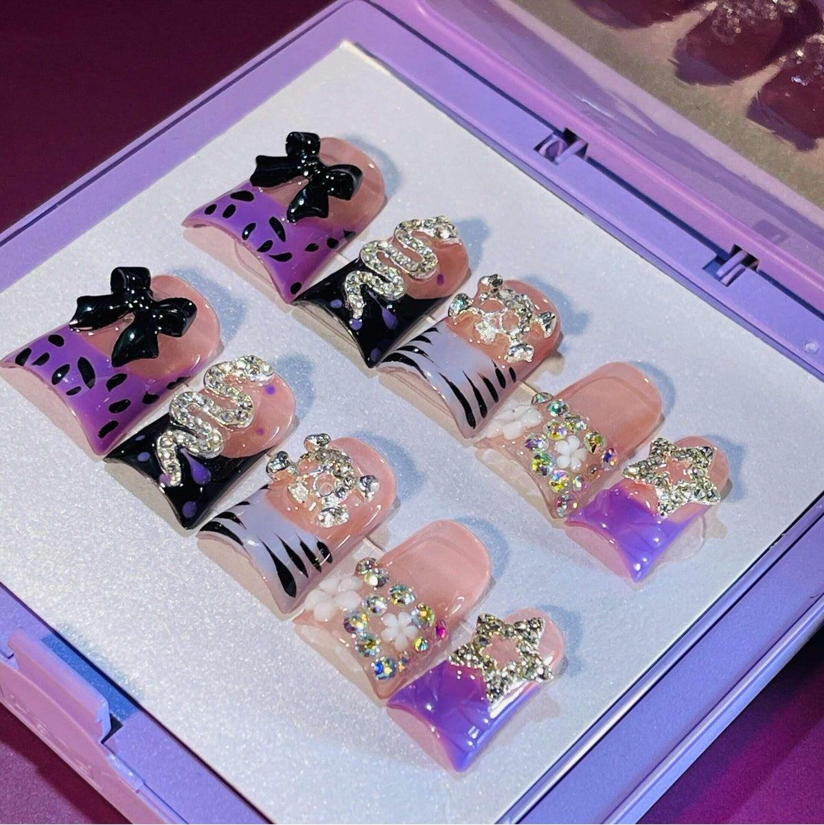 10 Pieces Luxury Acrylic Press On Nails Short Handmade Duck Nails, Pink Thickened False Nails, Rhinestone And 3D Red Lips, Reusable Fake Nails, Acrylic Nails (L)