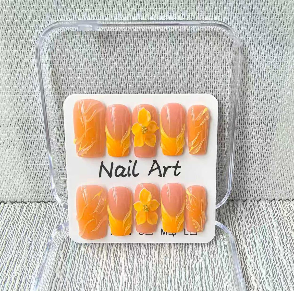 Handmade Press on Nails Medium Square Fake Nails Green Ombre French Tip with 3D Flower Designs luxury Rhinestones Glossy Cute Acrylic Nails for Women 10pcs (Size M）