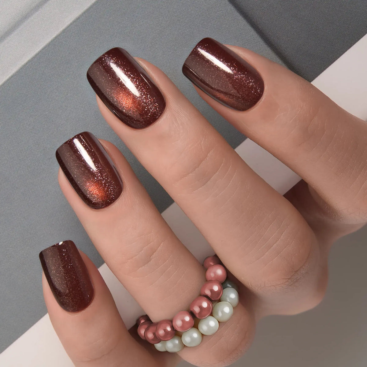 Cat Eye Burgundy Press On Nails | CurvLife Nail | 24pcs Short Square Fake Nails | Magnetic Gel Effect | Easy Apply, Long-Lasting | Daily & Business Nail Art