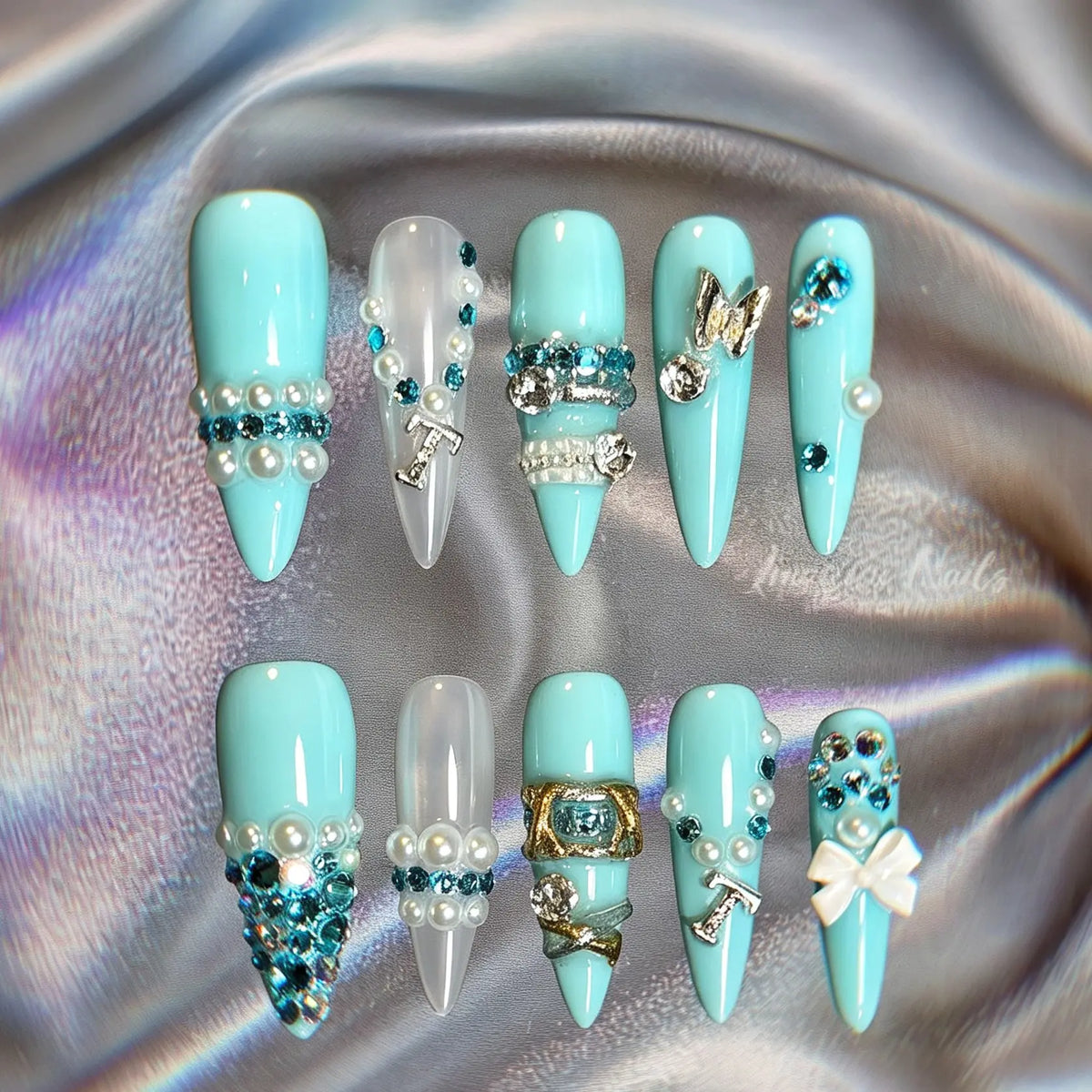 Elegant original design  Removable Press-On Nails - Handmade, Reusable, Salon-Quality, Long-Lasting, Unique Design, Includes Rings, Adorned with High-Quality Grade Diamonds, Removable False Nails
