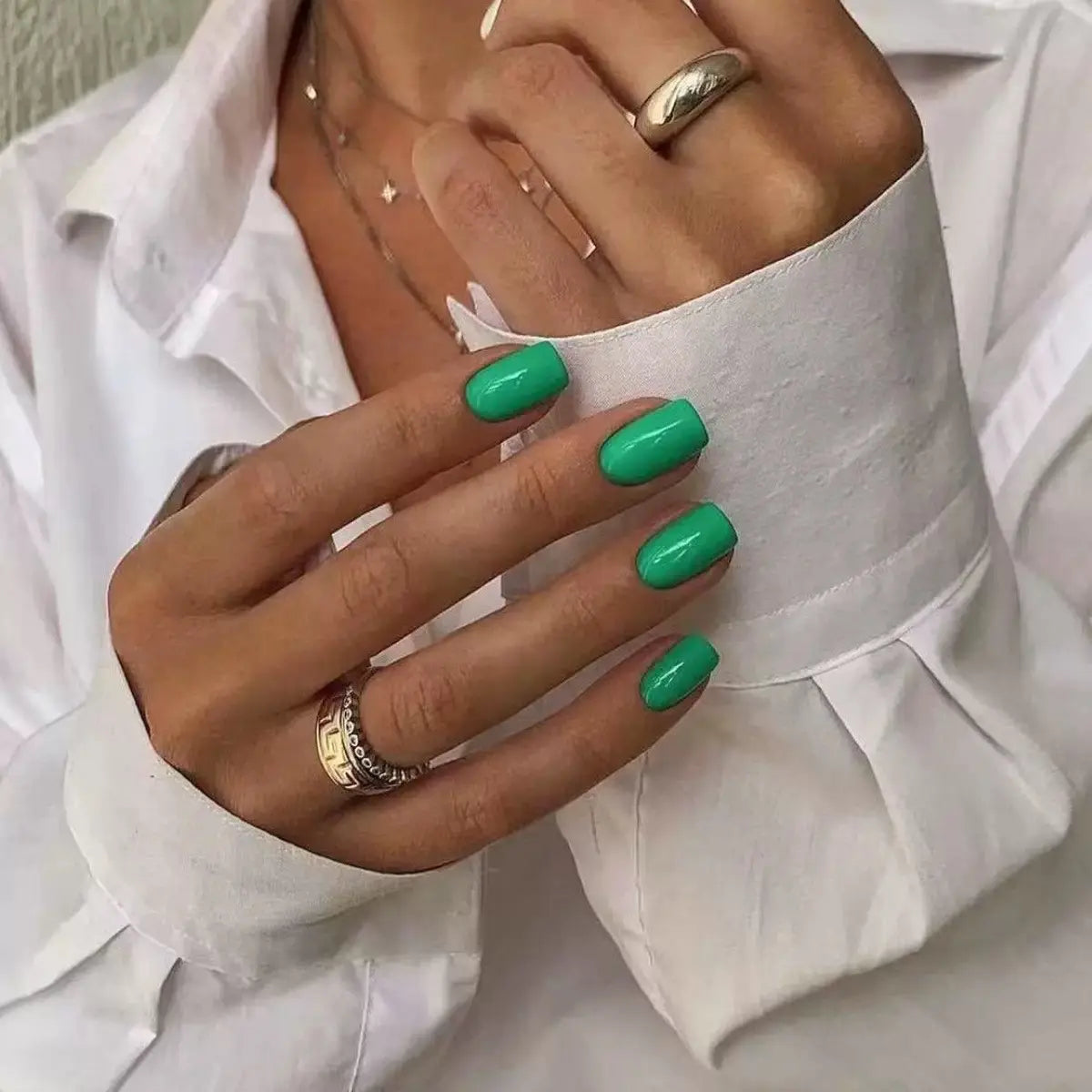 Milky White Press-On Nails - 24Pcs Short Square Reusable Nails, Glossy Finish, Easy Apply, Elegant Fashion Style, Comfortable, Durable, for Daily Wear & Business Use, Lightweight