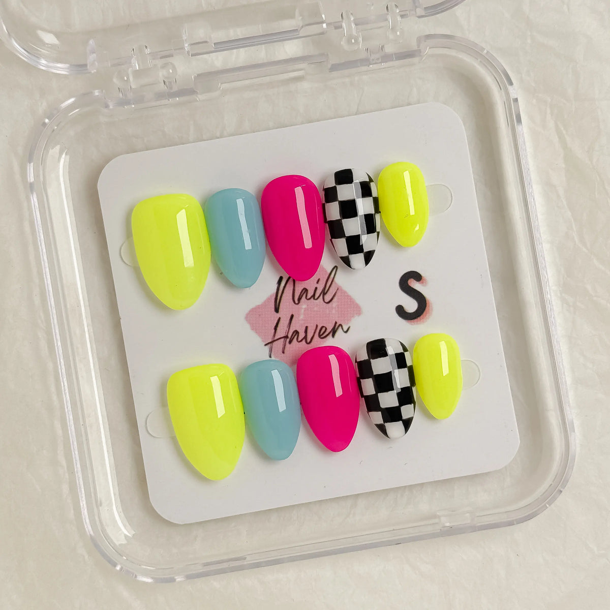 NailHaven| Short Almond Continued Collection - 10 Pcs Handmade Press-On Nails| Cute Acrylic Nails, High Quality Reusable
