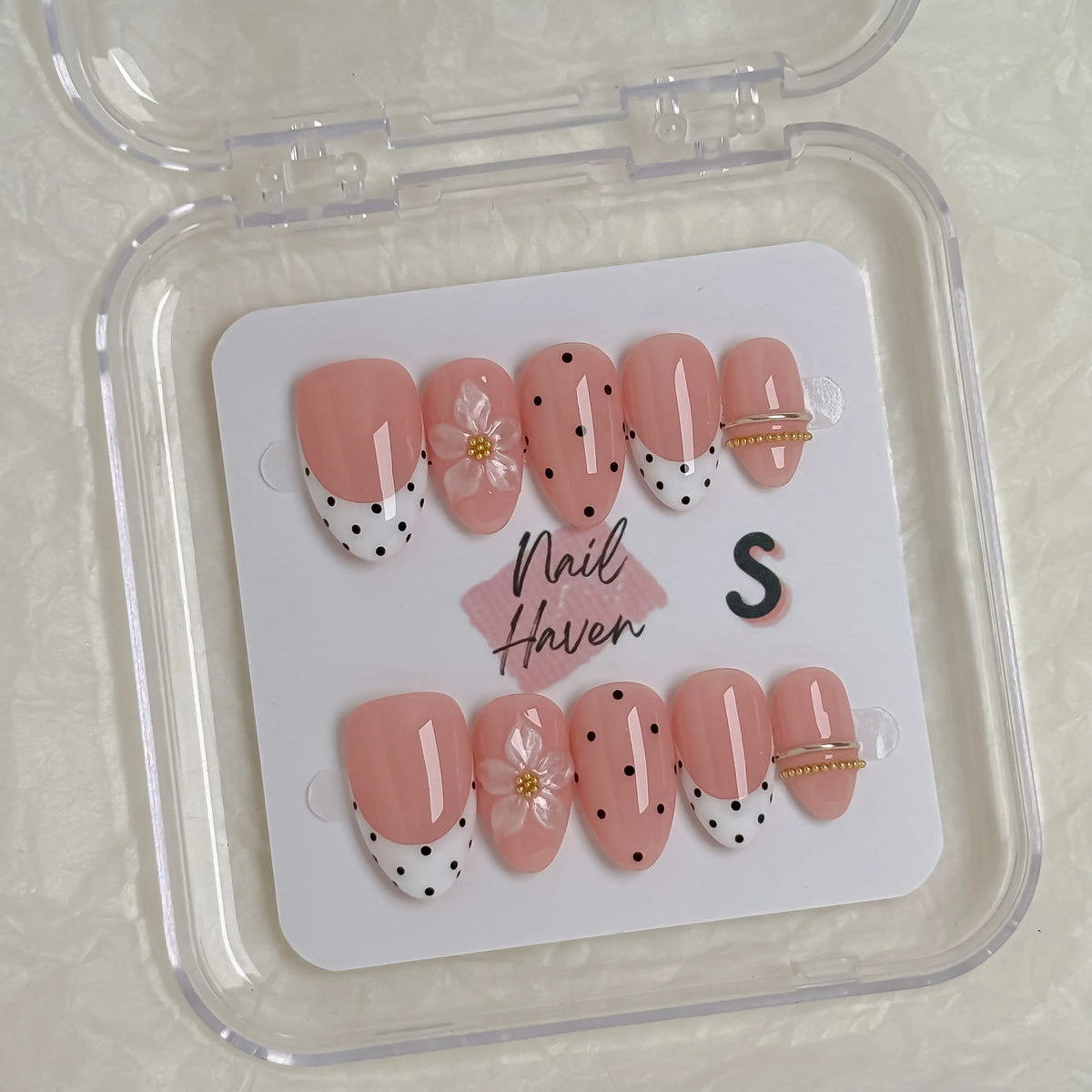 NailHaven| Short Almond Continued Collection - 10 Pcs Handmade Press-On Nails| Cute Acrylic Nails, High Quality Reusable